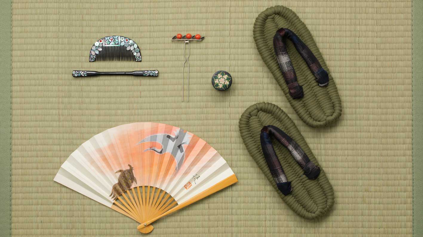 K-G-32 Sandali Geta Giapponesi Originali Blu Con Calzini Tabi – Tacco 5cm, Kimono