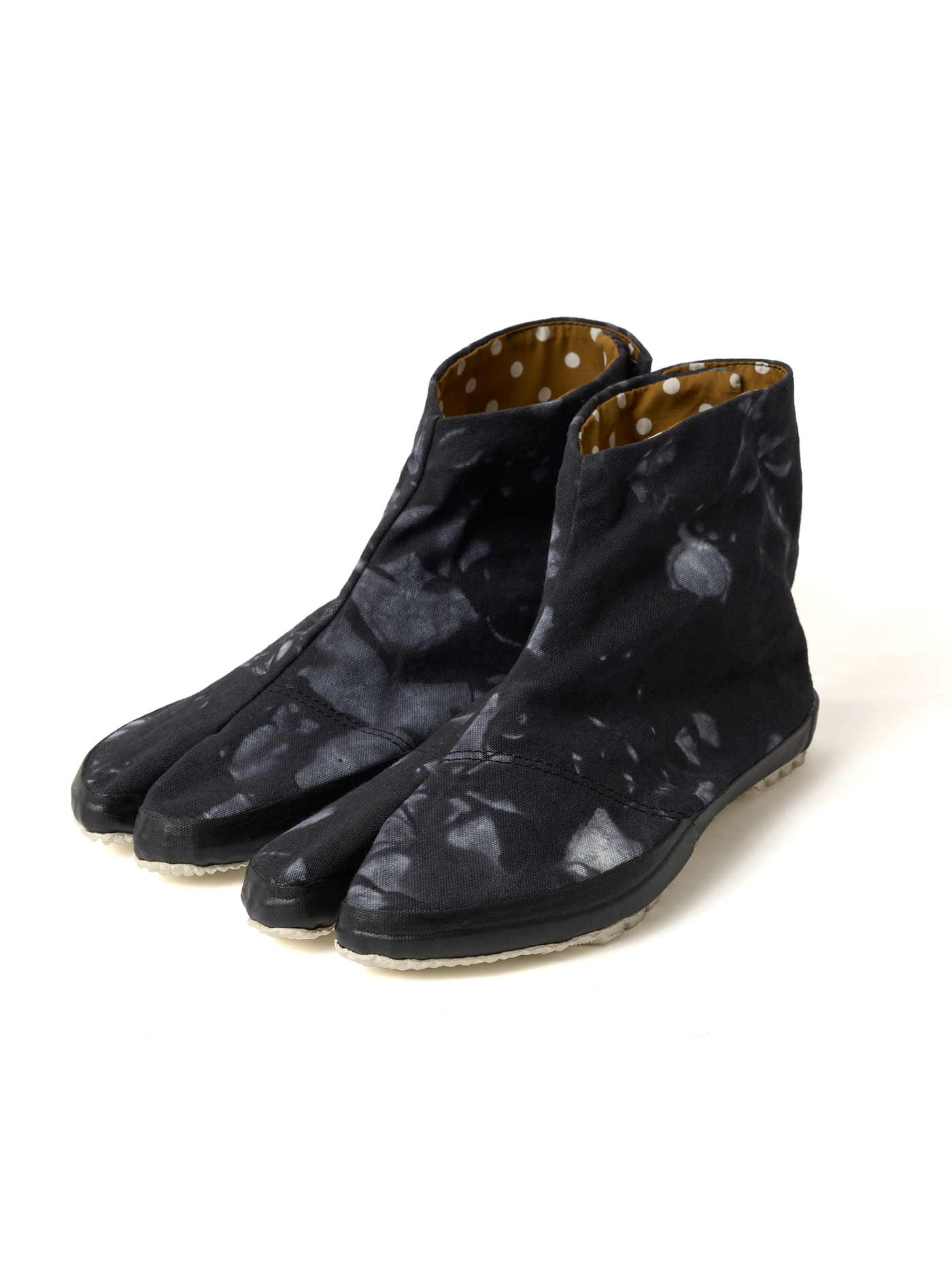 Black Montsuki Jikatabi Shoes