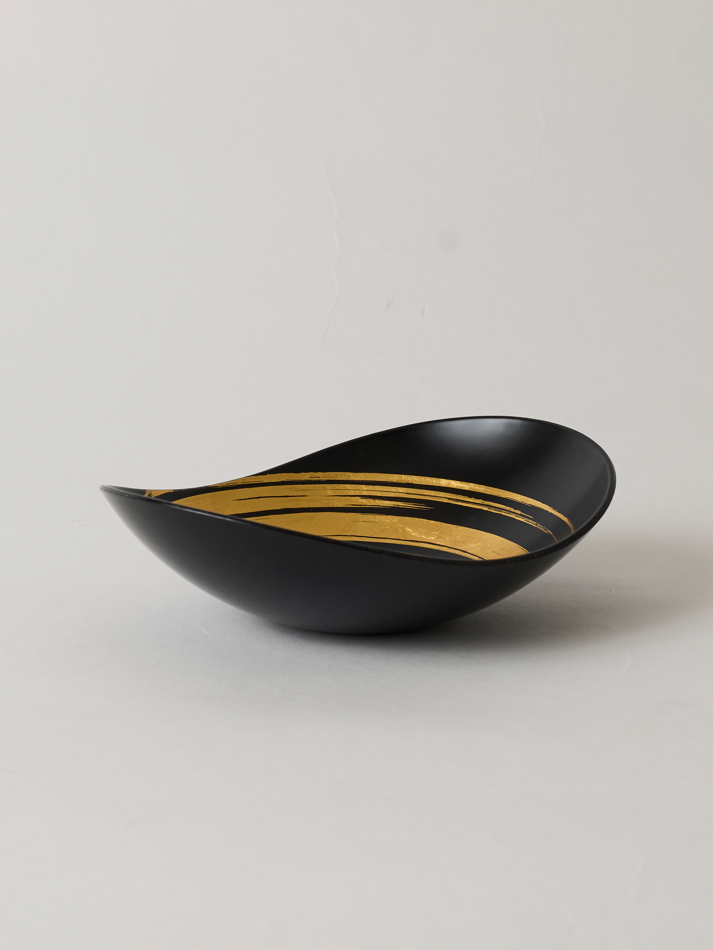 Gold Leaf Lacquer Bowl by Hakuza