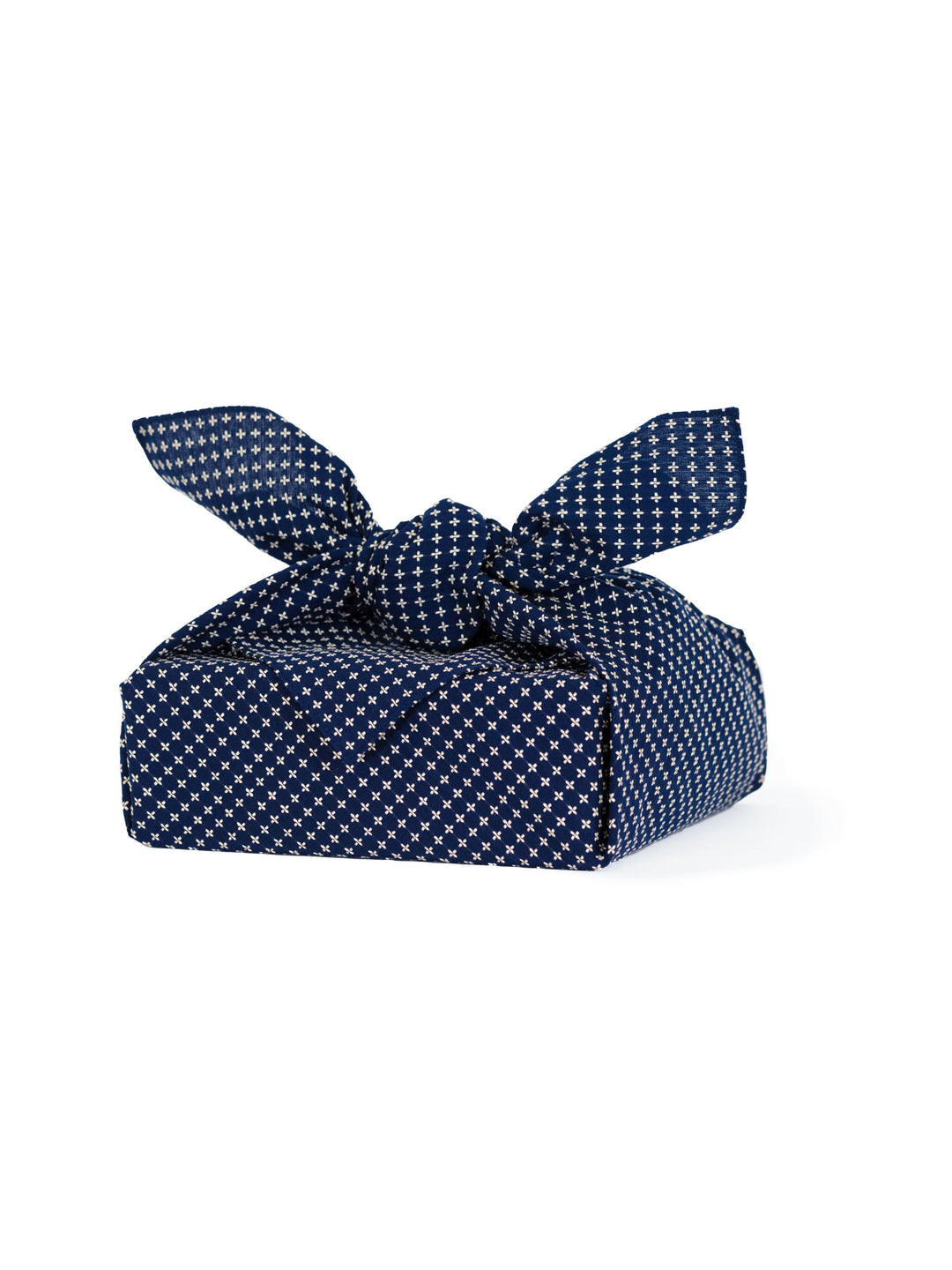 古布　藍染め　大風呂敷　刺子　ボロ 家紋風呂敷 藤輪に揚羽蝶 藍染木綿古布 四隅刺子 継ぎ当て ボロ