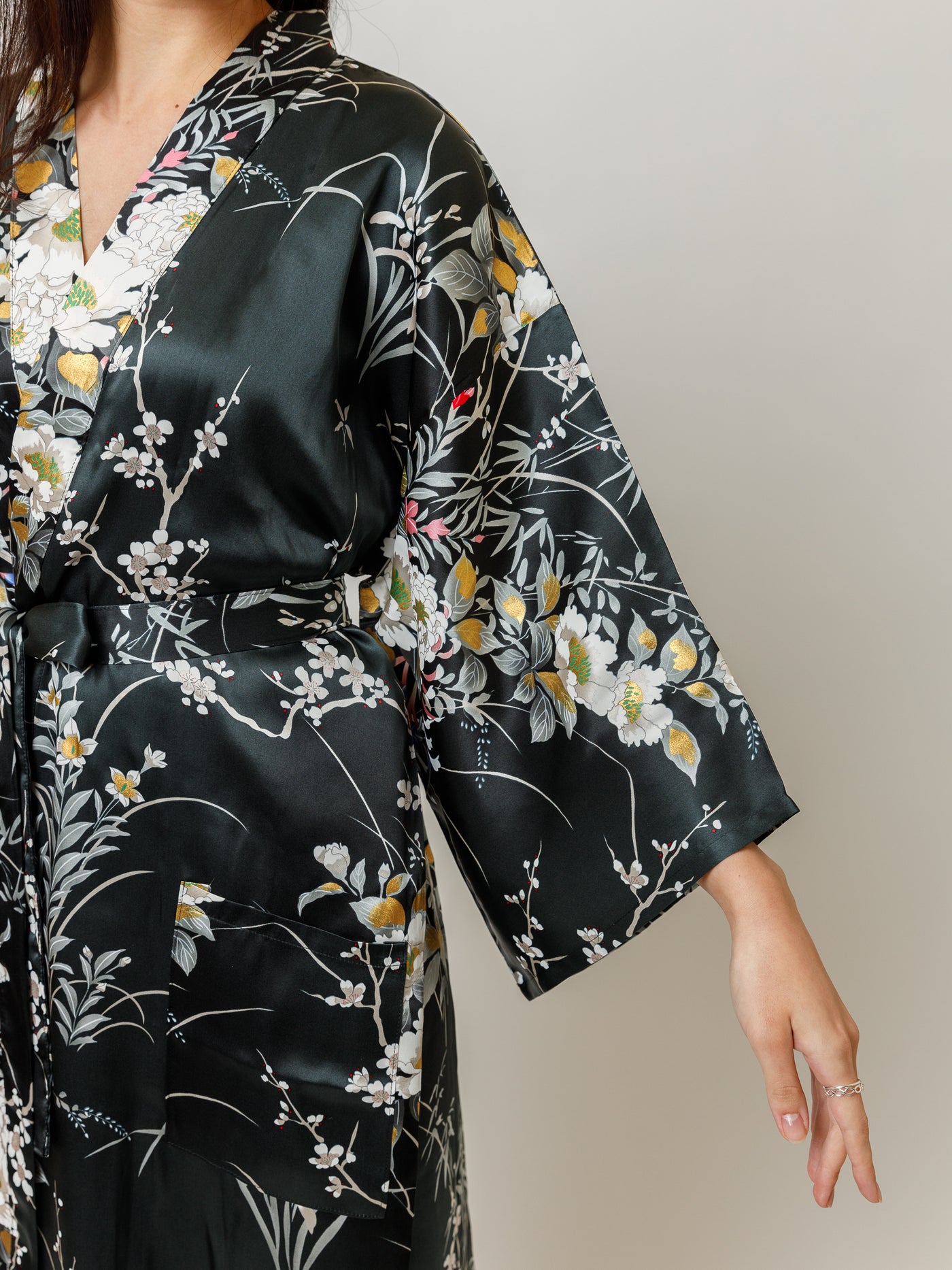 Hana Silk Kimono Robe Sleeve
