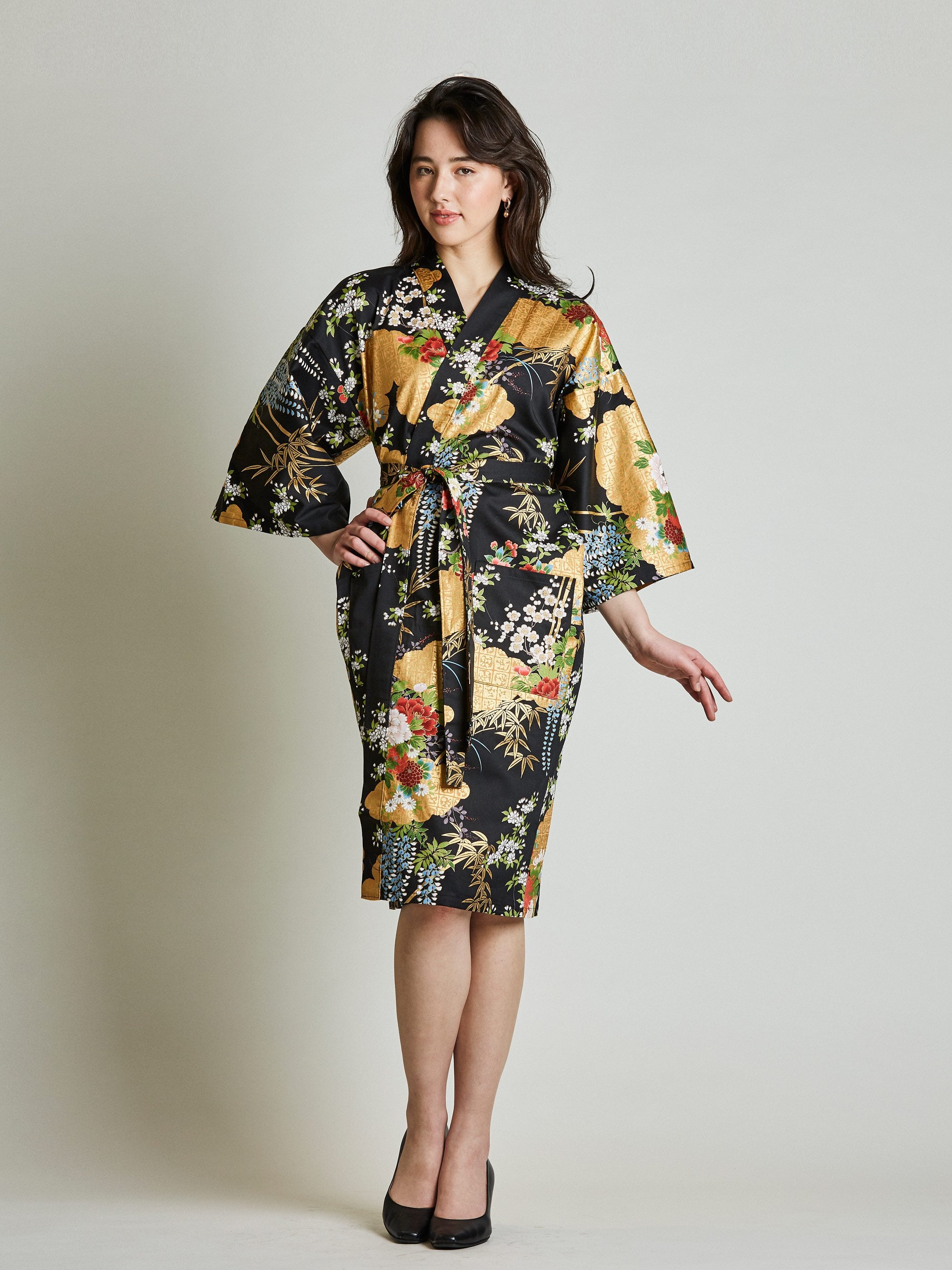 Japanese Floral Cotton-Satin Kimono Robe | Japan Objects Store