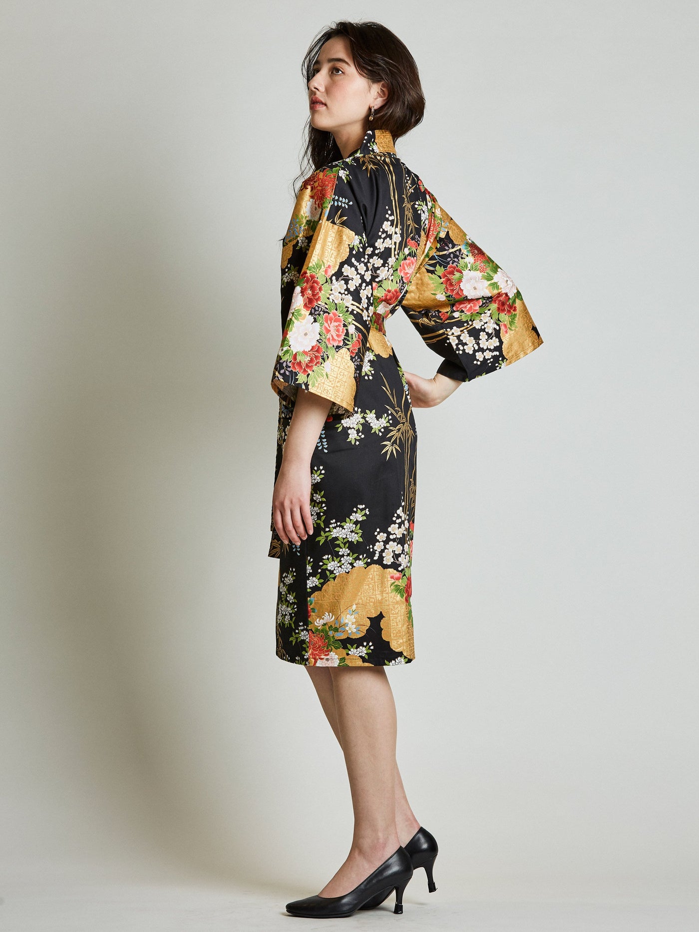Japanese Floral Black Kimono Robe side view