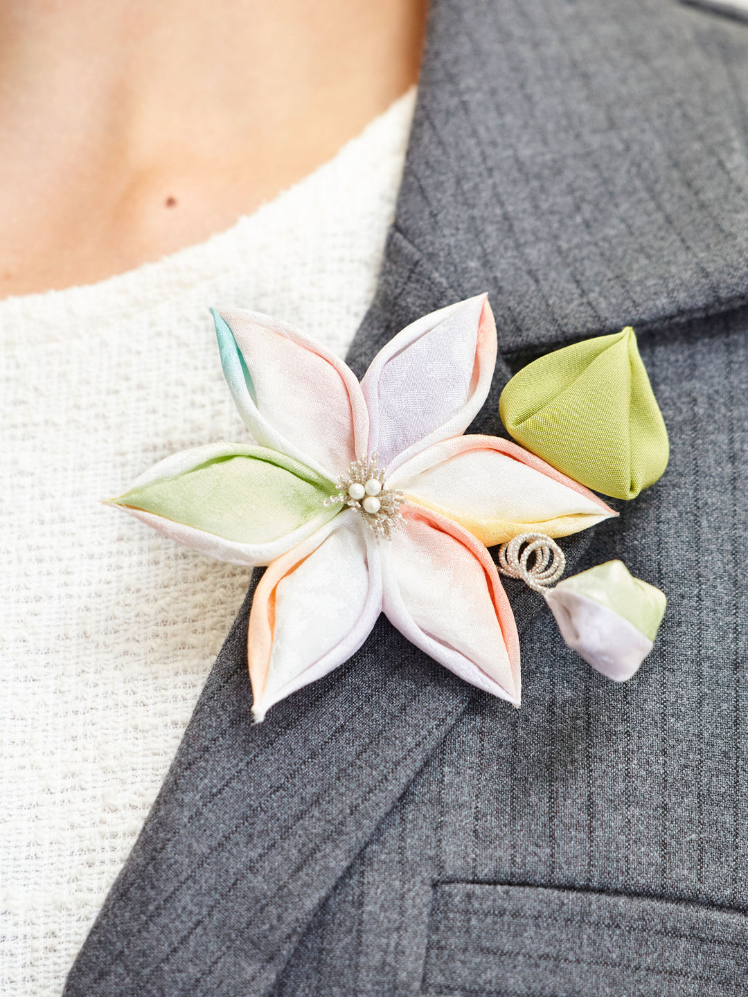 Clematis Kanzashi Silk Hair Clip/Brooch | Japan Objects Store