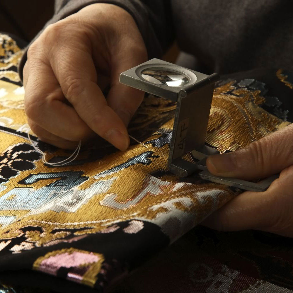 Kiku Silk Brocade Travel Makeup Bag | Japan Objects Store